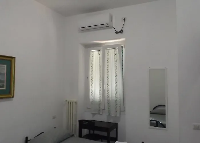 Foresteria Esercito Della Salvezza Ostello *