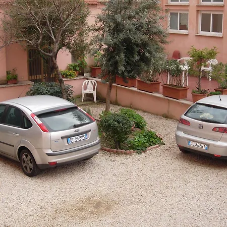 بيت شباب Foresteria Esercito Della Salvezza