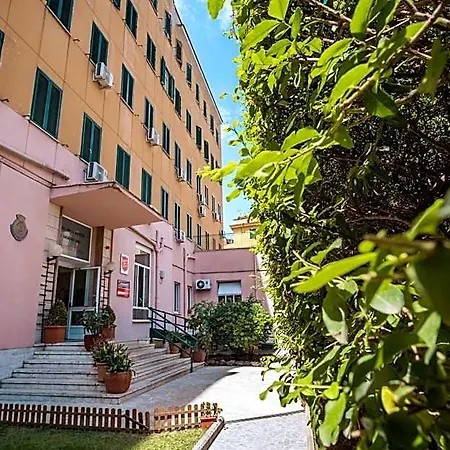 Foresteria Esercito Della Salvezza * Rome